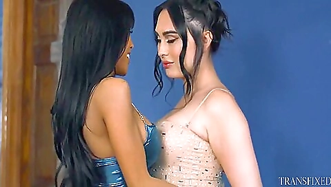 Asian milf and a hot milf getting their mouths railed