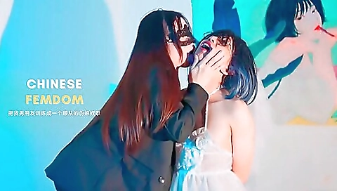 Busty chinese chick gets her cunt fucked by a big dildo