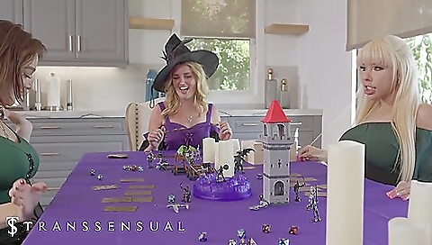 Busty babe with a pair of tight legs gets her pussy lured in