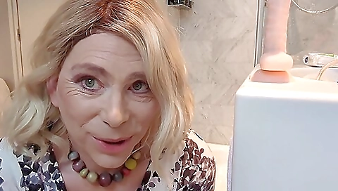 Brit in sexy stockings getting her ass fucked in the hotel